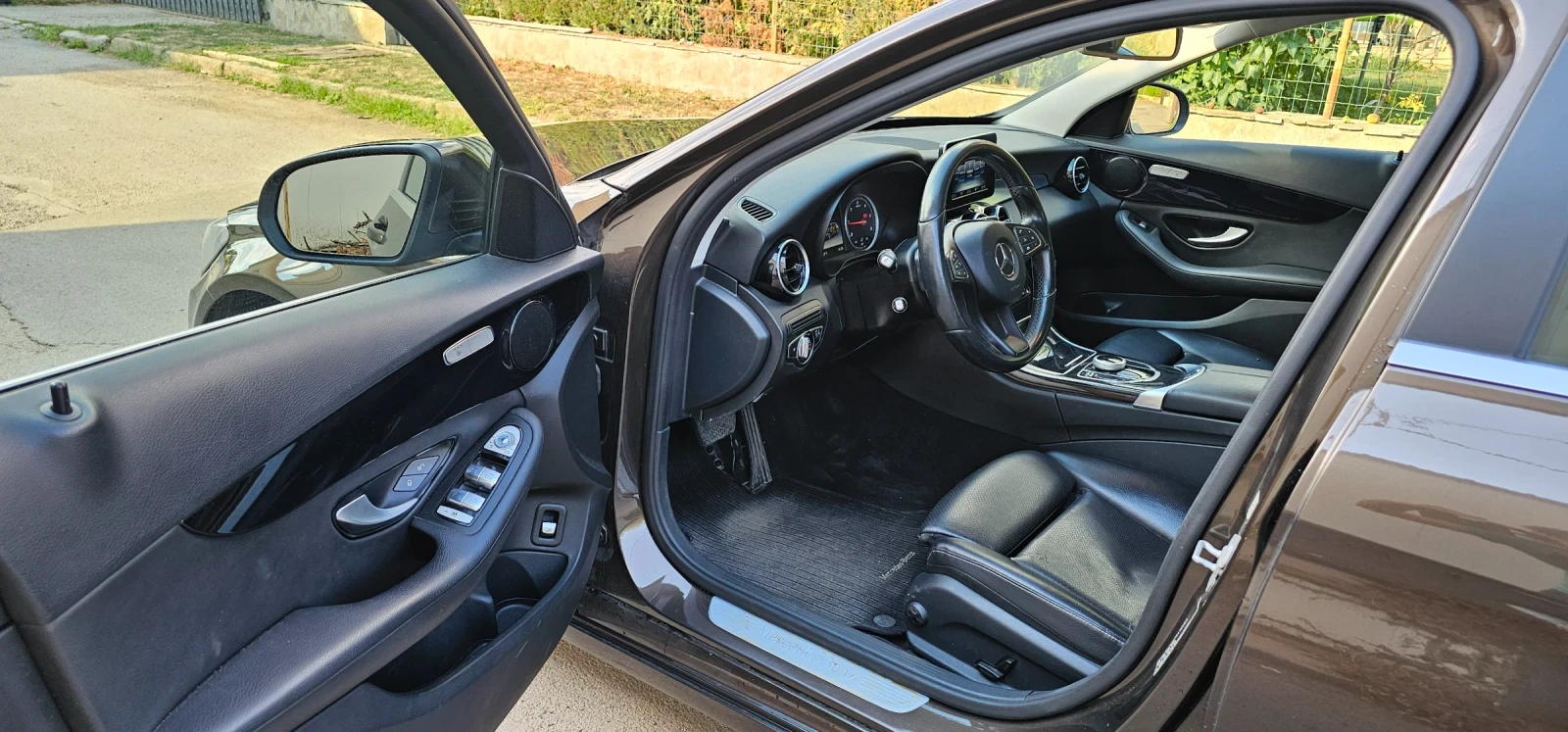 Mercedes-Benz C 200 C200d КОЖА, снимка 13 - Автомобили и джипове - 56148928