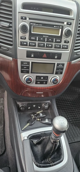 Hyundai Santa fe 2.7 бензин 4х4 Германия ТОП - 5700 € / 11148.23 лв. - 93606792 12