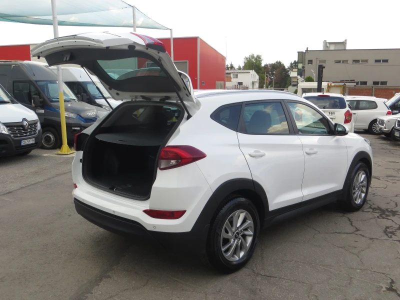 Hyundai Tucson 1, 7 CRDI EURO 6b, снимка 17 - Автомобили и джипове - 47121775