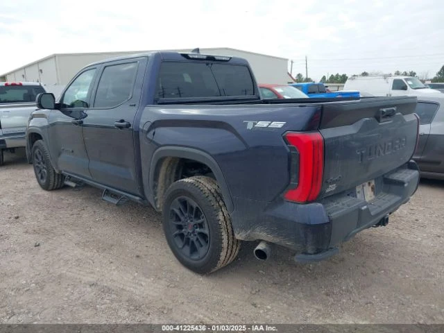 Toyota Tundra SR5 * ЦЕНА ДО БЪЛГАРИЯ* АВТО КРЕДИТ* (CARFAX), снимка 3 - Автомобили и джипове - 49467522