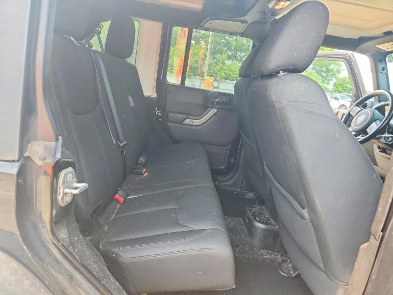 Jeep Wrangler Unlimited Sport, снимка 11 - Автомобили и джипове - 55572146