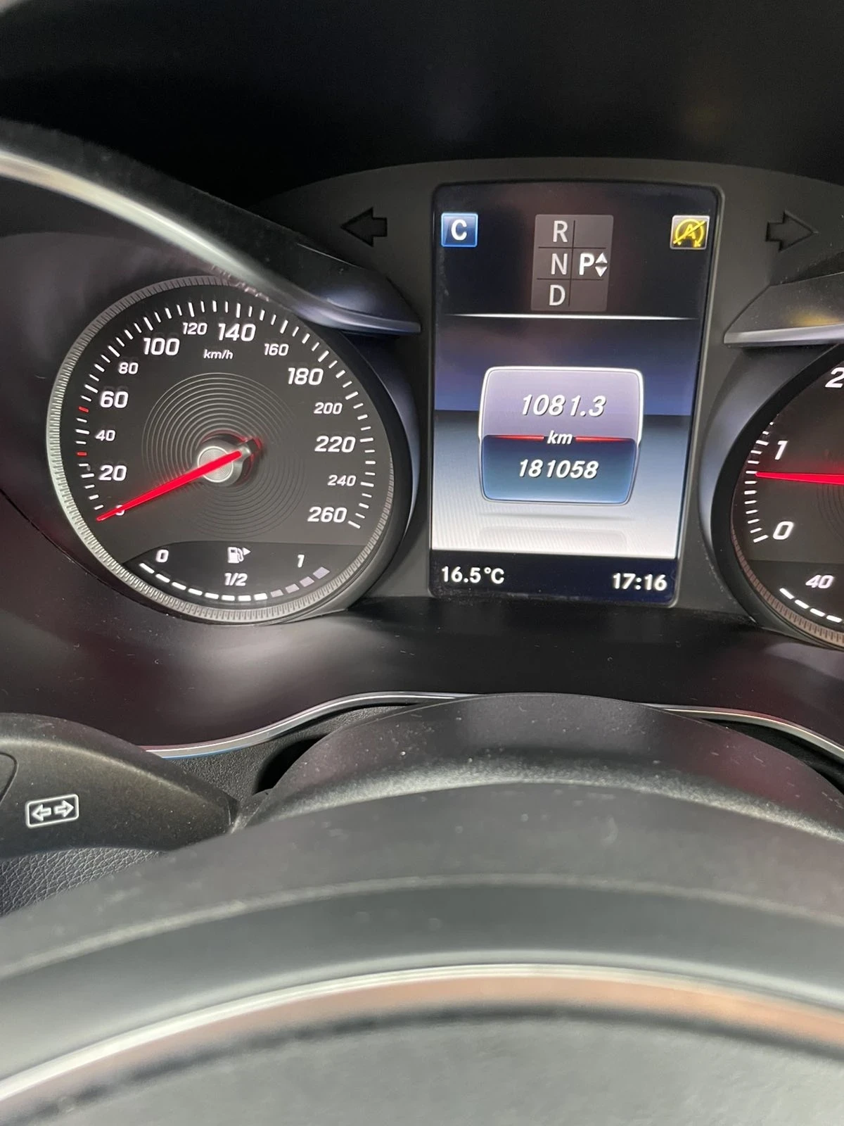 Mercedes-Benz GLC 250 Distronic / Камера/ AMG  - изображение 8