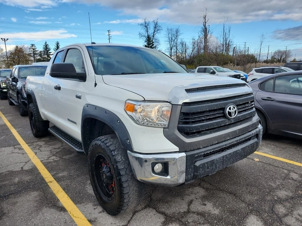 Toyota Tundra * SR5 PLUS CREW CAB STD BED * CARFAX * БЕЗ ПЪРВОНА - изображение 2