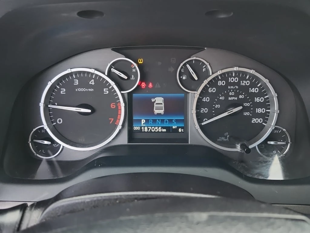 Toyota Tundra * SR5 PLUS CREW CAB STD BED * CARFAX * БЕЗ ПЪРВОНА - изображение 9