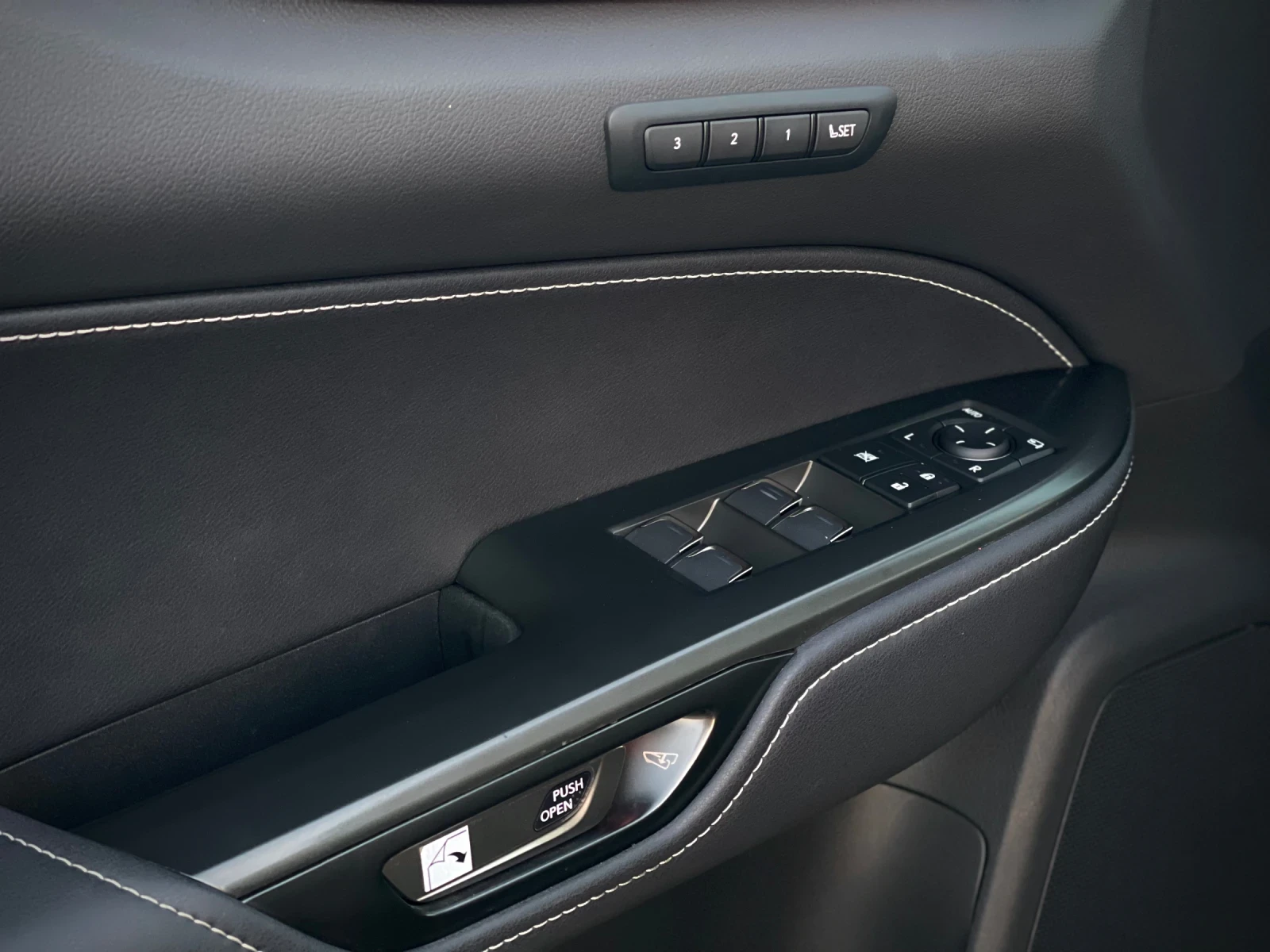 Lexus NX 350h 24.000  | Mobile.bg   14