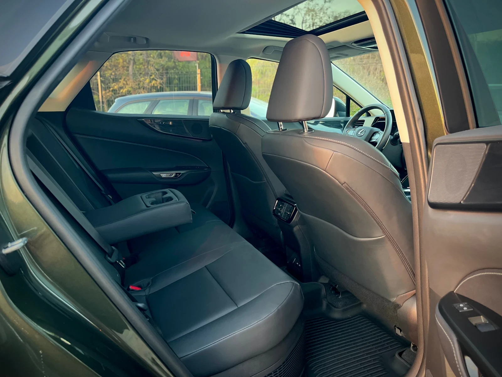 Lexus NX 350h 24.000  | Mobile.bg   13