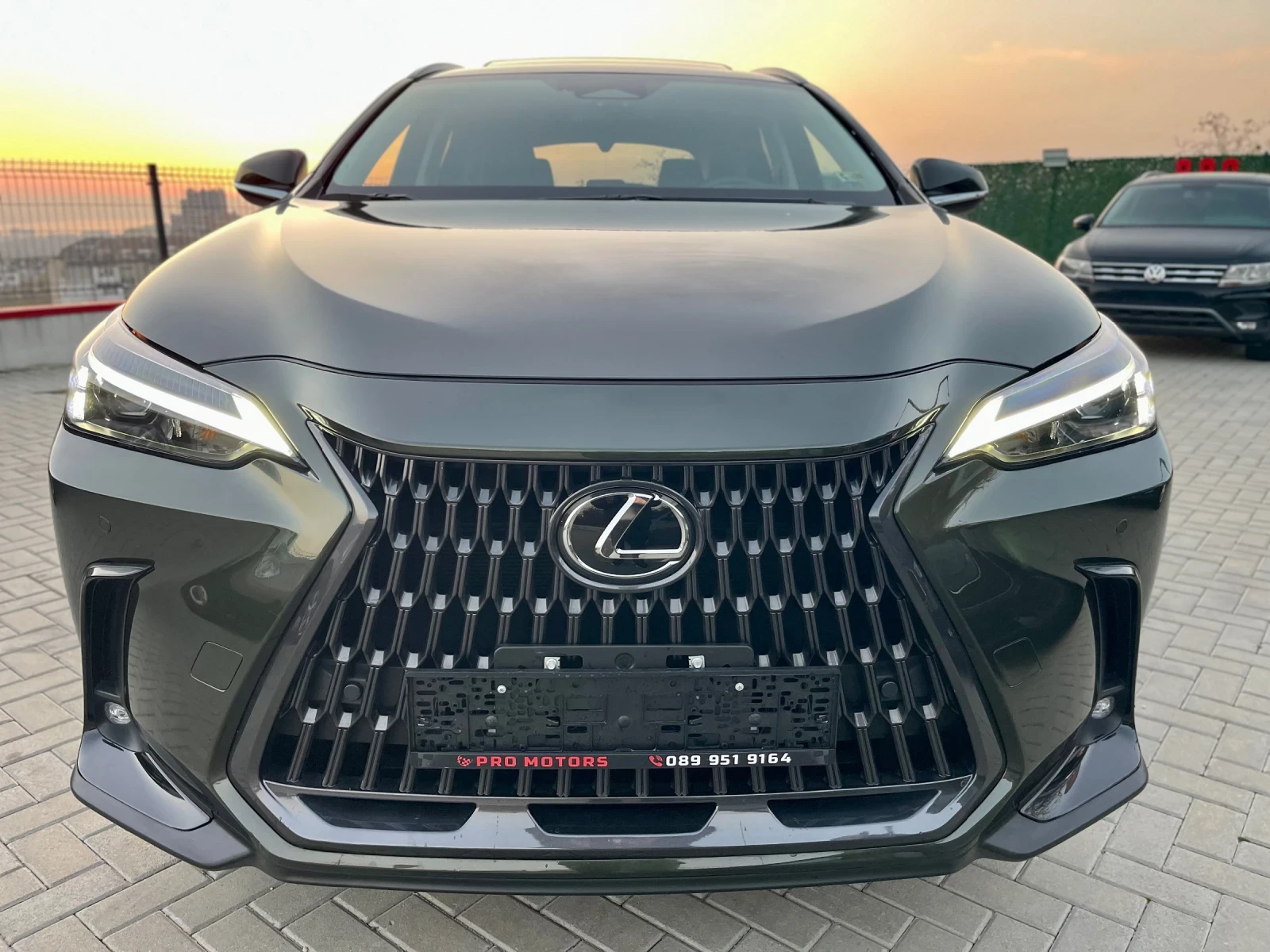 Lexus NX 350h 24.000 км - изображение 2