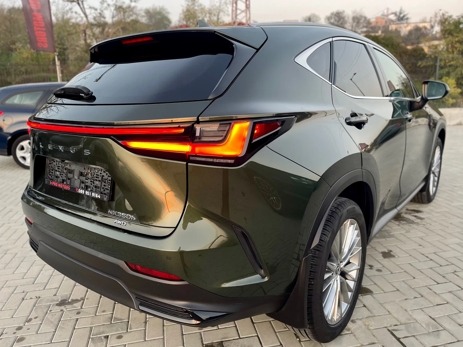 Lexus NX 350h 24.000 км - изображение 6