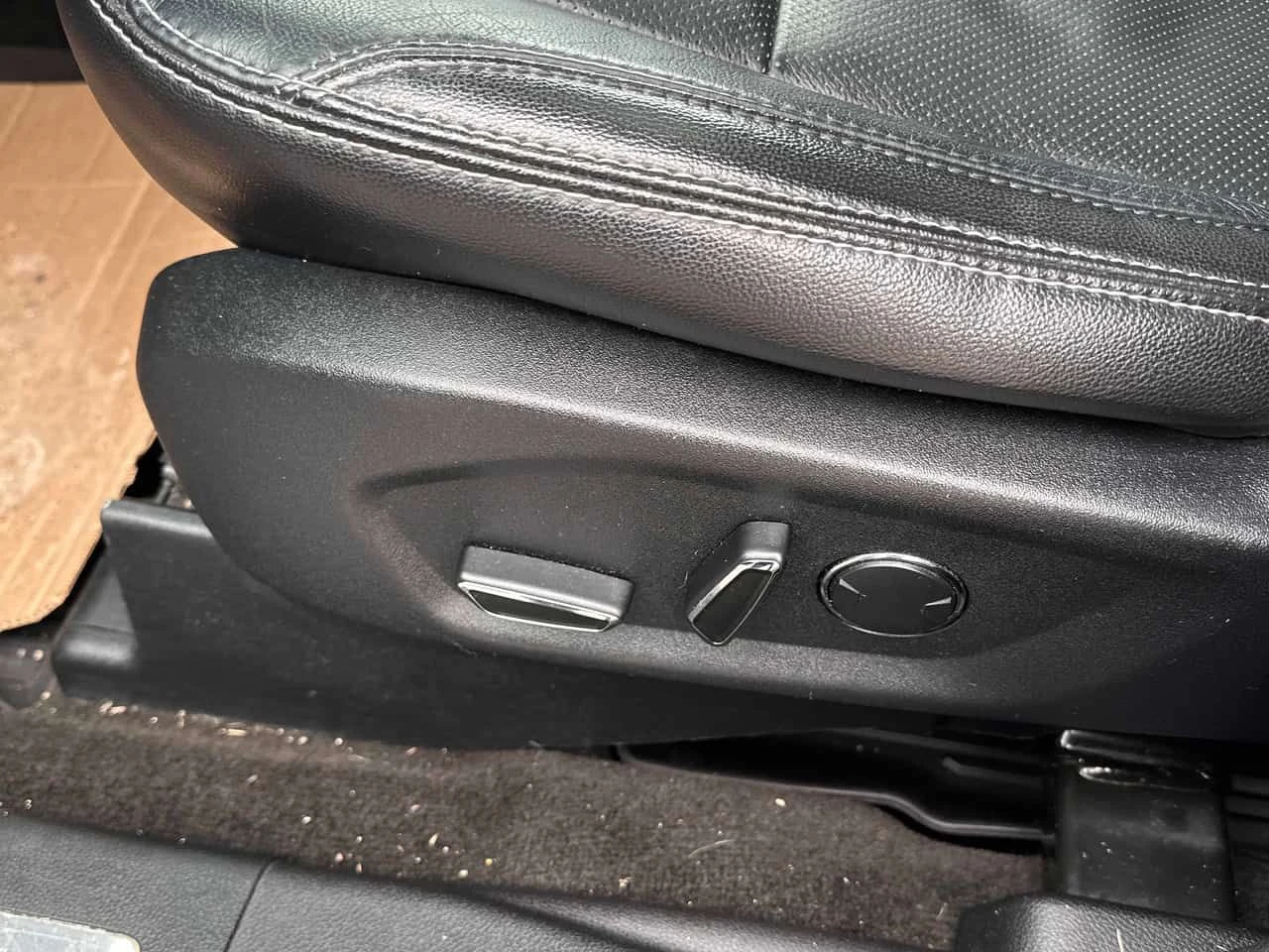 Ford Explorer Limited * ПОДГРЕВ * ОБДУХВАНЕ * ПРЕДСТАВИТЕЛСТВО, снимка 13 - Автомобили и джипове - 53959787