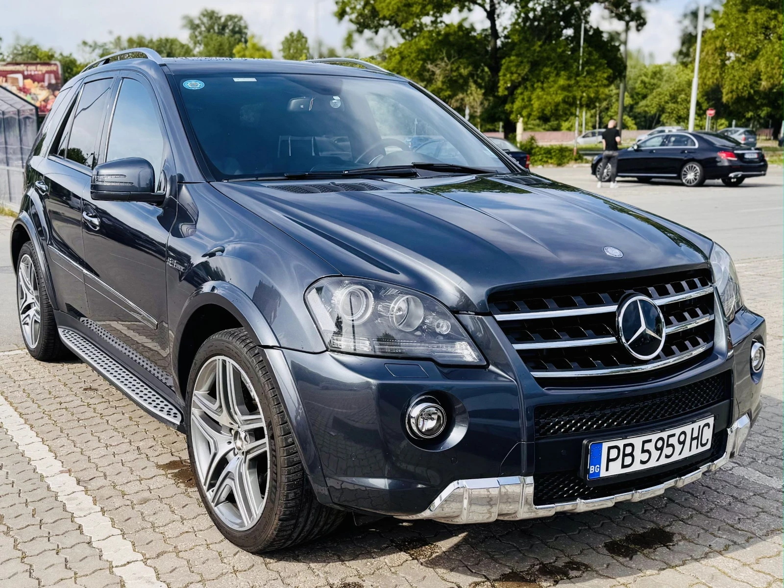Mercedes-Benz ML 63 AMG Final Edition , снимка 3 - Автомобили и джипове - 54544858