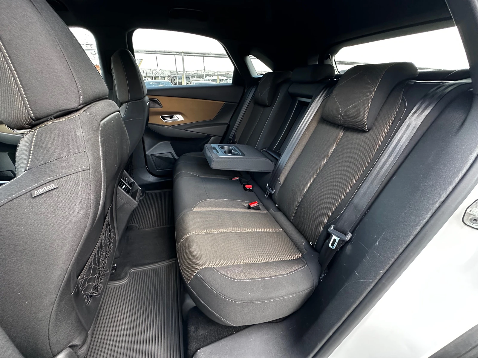 DS DS 7 Crossback 2.0BlueHDI 177к.с FULL* РеалниКилометри, снимка 14 - Автомобили и джипове - 55014317