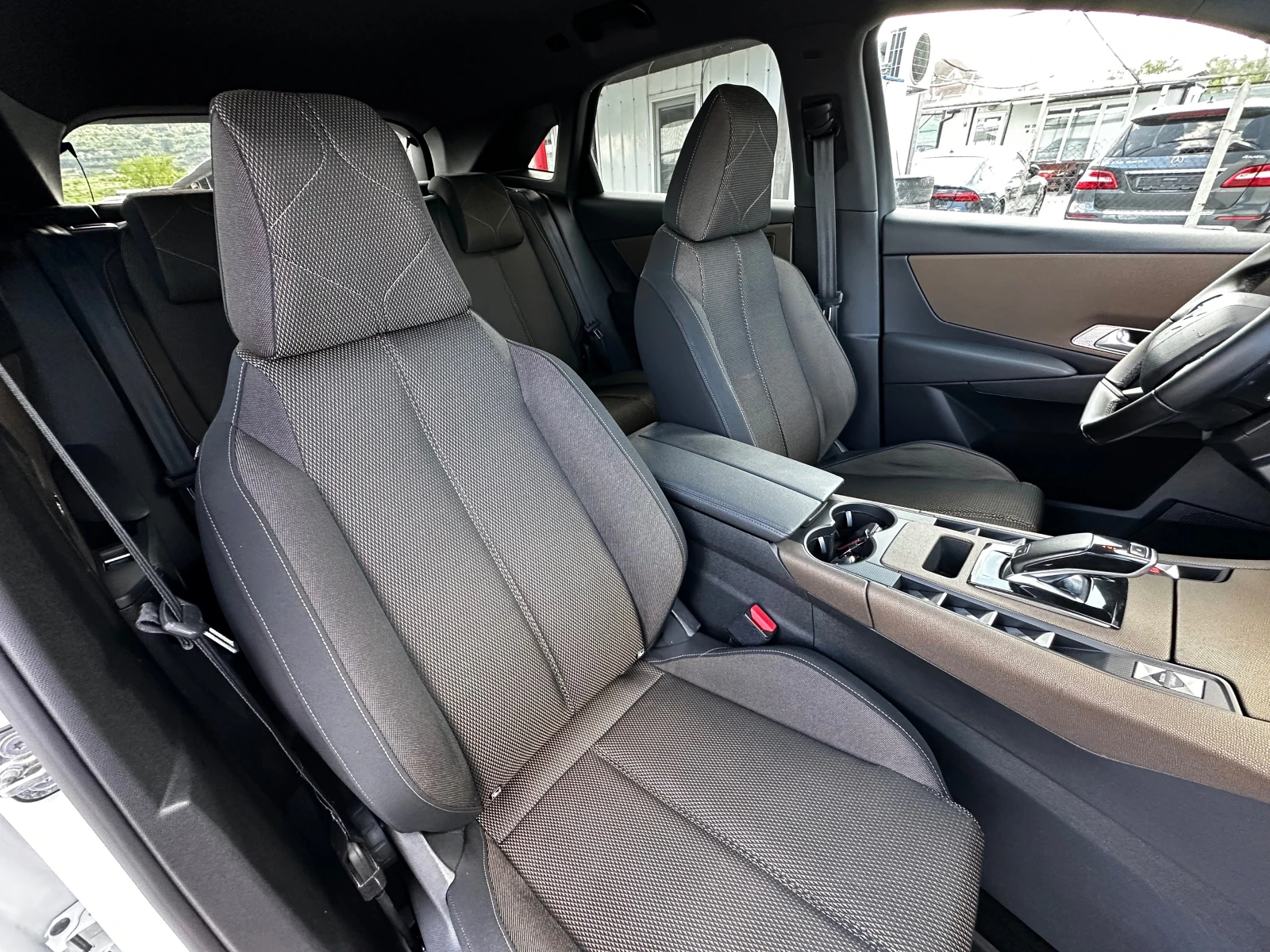 DS DS 7 Crossback 2.0BlueHDI 177к.с FULL* РеалниКилометри, снимка 8 - Автомобили и джипове - 55014317
