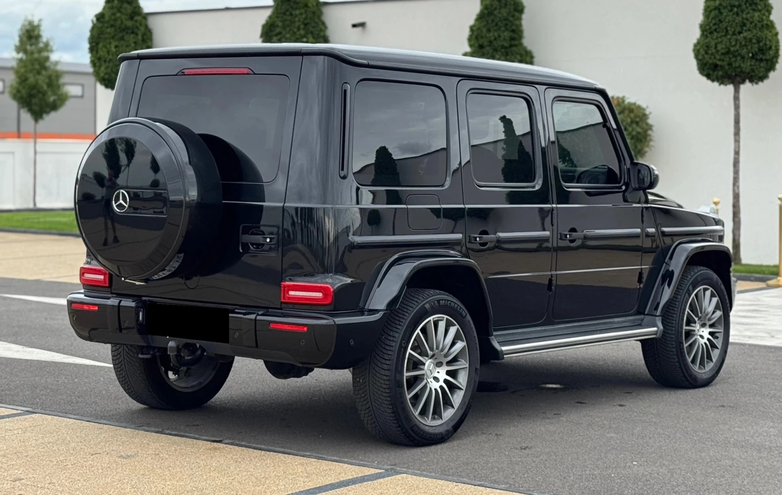 Mercedes-Benz G 500 AMG-Line 4.0 V8 4x4, снимка 4 - Автомобили и джипове - 55197339