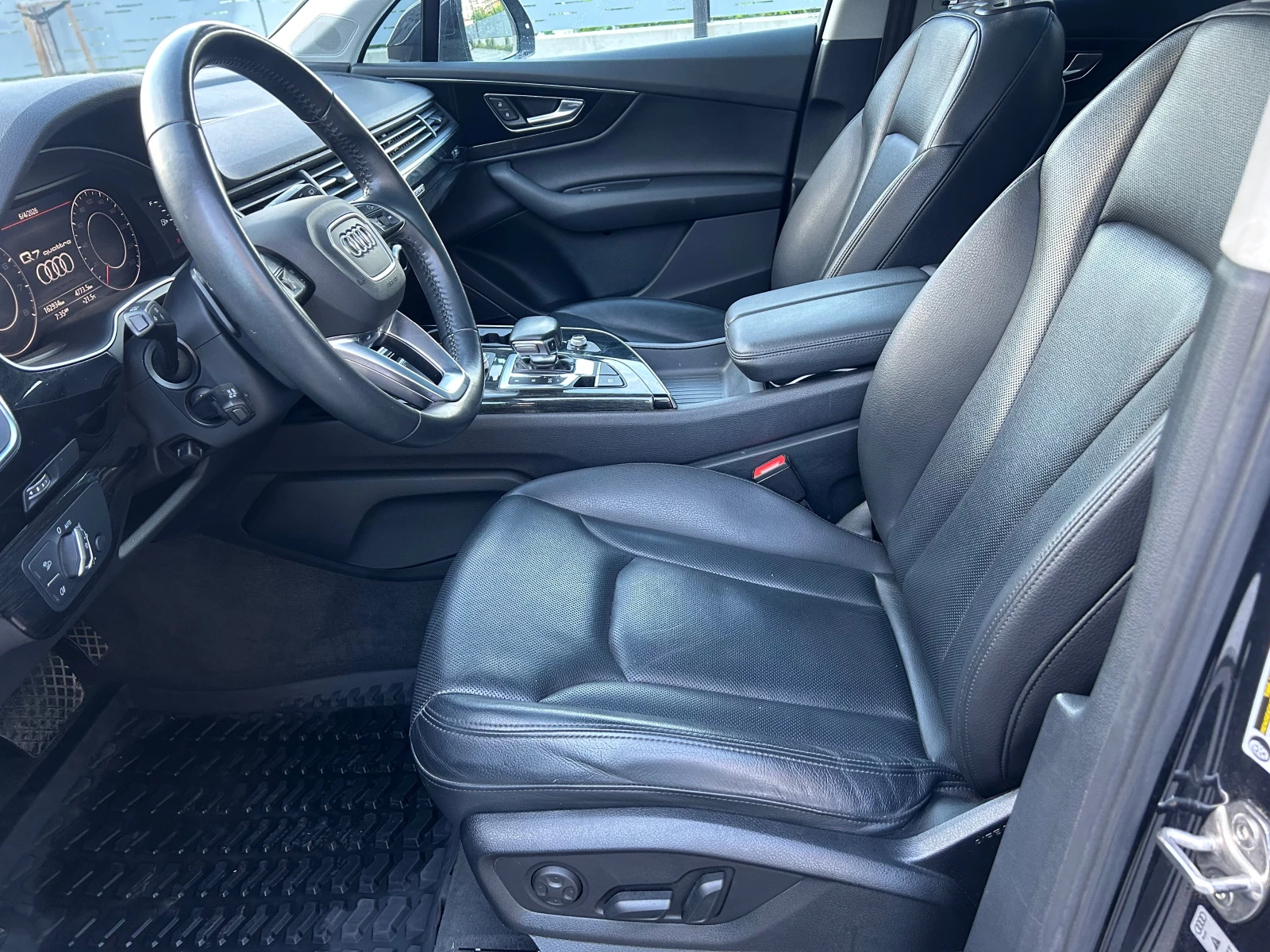 Audi Q7 3.0TFSI, снимка 8 - Автомобили и джипове - 55242346
