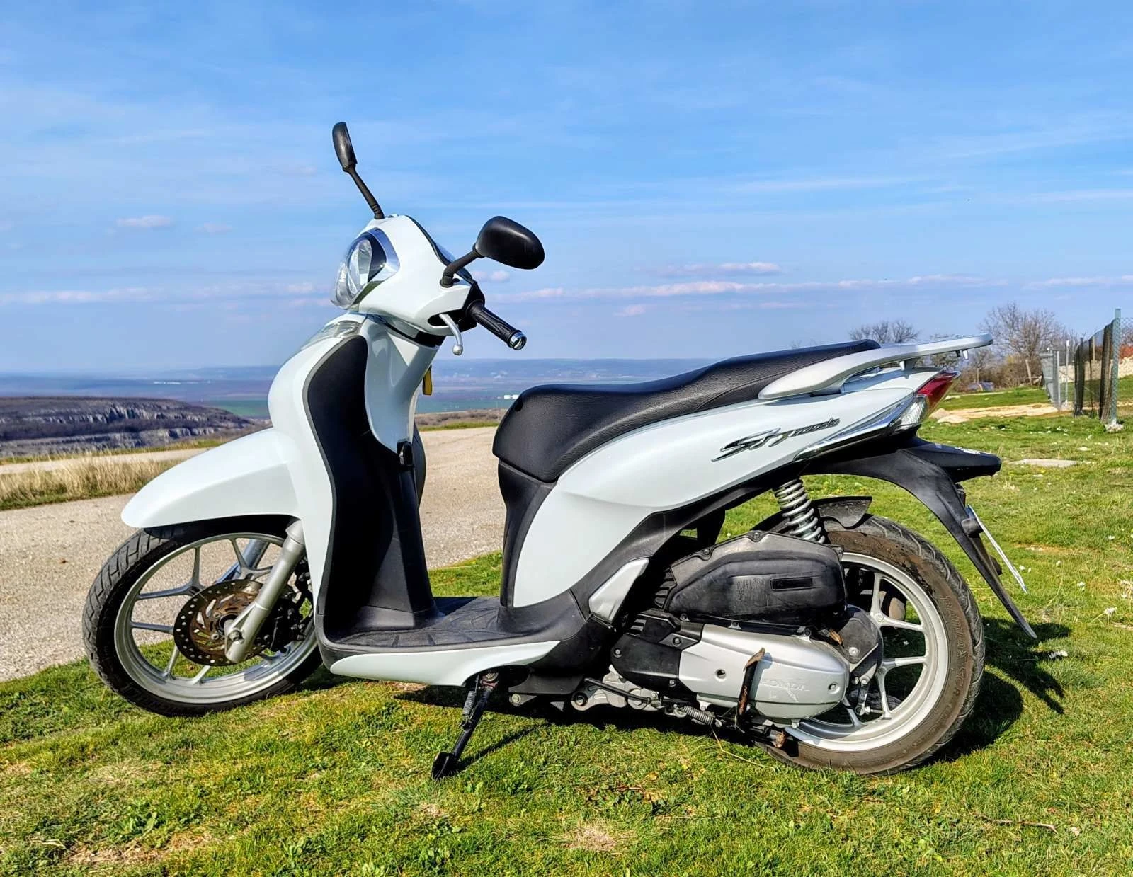 Honda Sh, снимка 4 - Мотоциклети и мототехника - 55679147