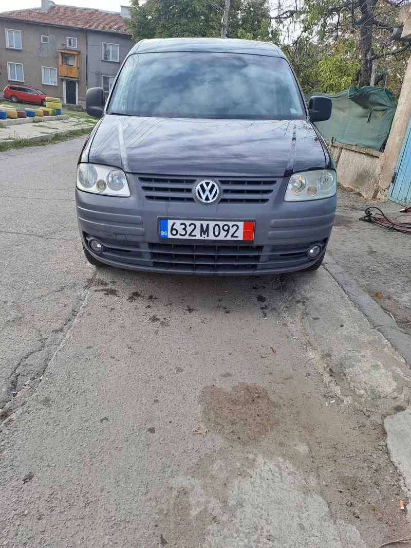 VW Caddy, снимка 4 - Автомобили и джипове - 47464335