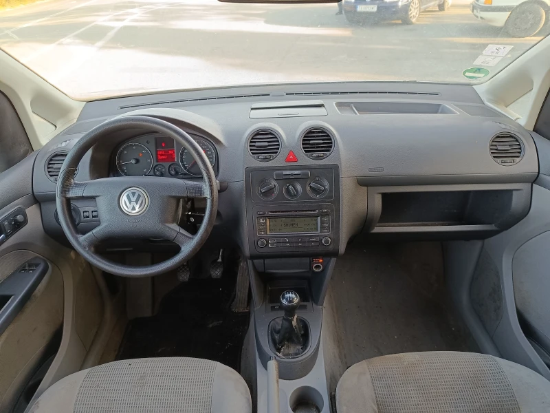 VW Caddy 1.9TDI 105к.с. , снимка 8 - Автомобили и джипове - 47464963