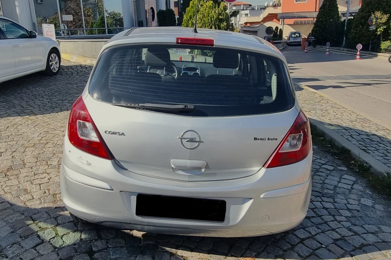 Opel Corsa, снимка 2 - Автомобили и джипове - 47718846