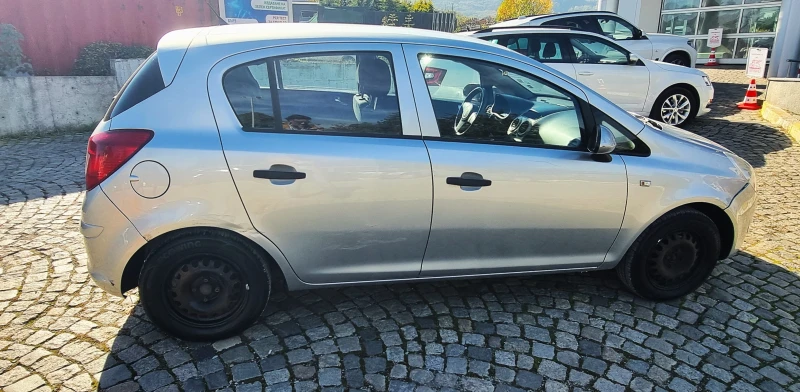 Opel Corsa, снимка 6 - Автомобили и джипове - 47718846