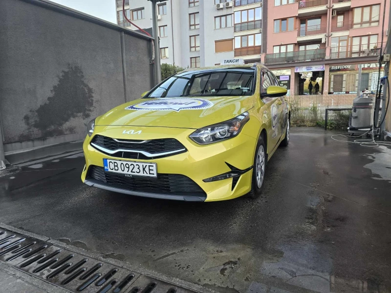 Kia Ceed, снимка 1 - Автомобили и джипове - 47843636