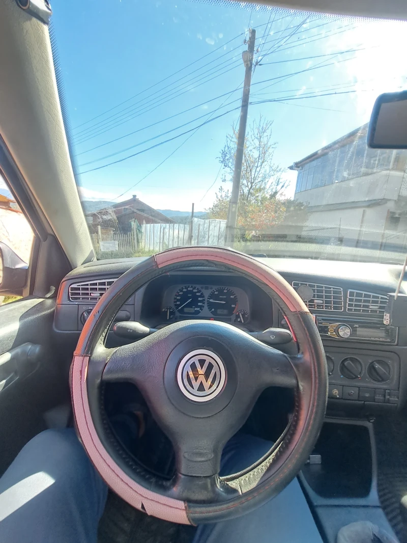 VW Golf, снимка 8 - Автомобили и джипове - 48130850