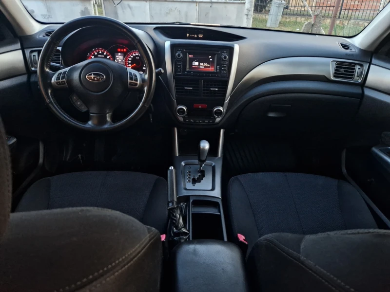 Subaru Forester 2.0i Швейцария, снимка 14 - Автомобили и джипове - 48852744