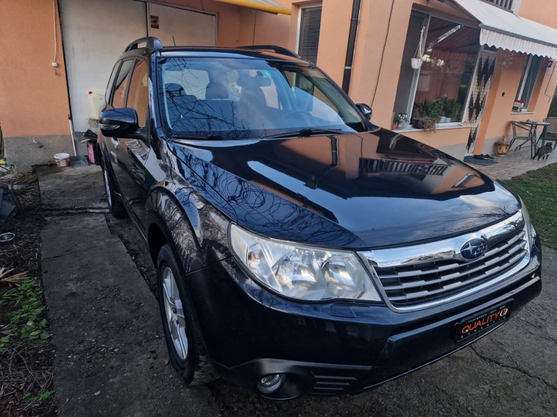 Subaru Forester 2.0i Швейцария, снимка 5 - Автомобили и джипове - 48852744