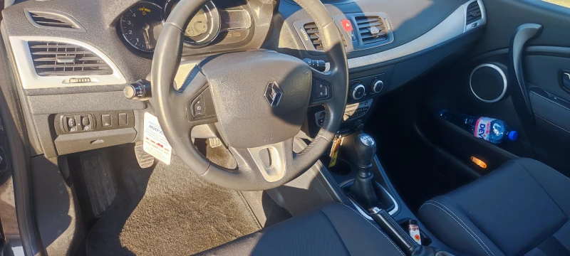 Renault Megane 1.5 DCI, снимка 11 - Автомобили и джипове - 49027282