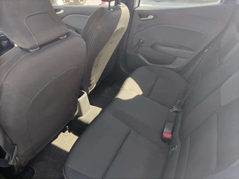 Renault Clio 1.0TCe/ 100к.с./Life, снимка 13 - Автомобили и джипове - 51735611