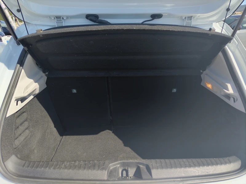 Renault Clio 1.0TCe/ 100к.с./Life, снимка 14 - Автомобили и джипове - 51735611