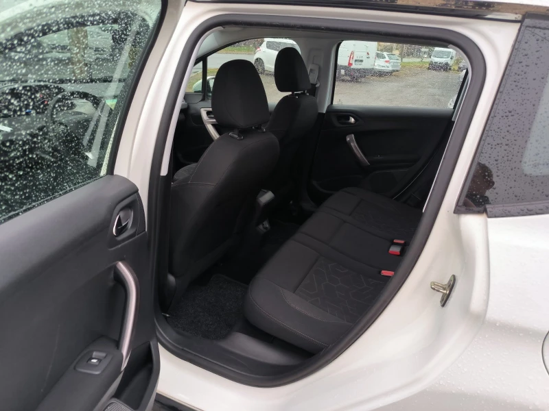 Peugeot 2008 1.6d-Navi-Panorama-Euro-5B, снимка 16 - Автомобили и джипове - 52322092