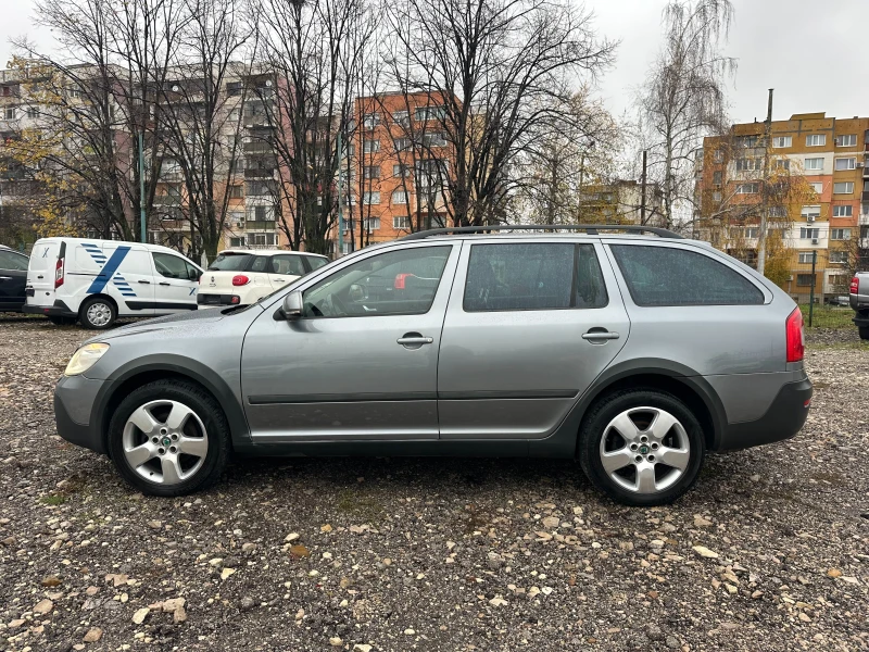 Skoda Octavia 2.0TDI 140kc 4X4 SCOU NAVIT, снимка 6 - Автомобили и джипове - 52593955