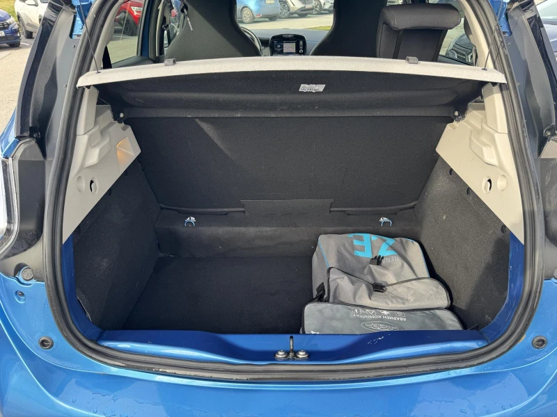 Renault Zoe 41kwh, снимка 11 - Автомобили и джипове - 52624926