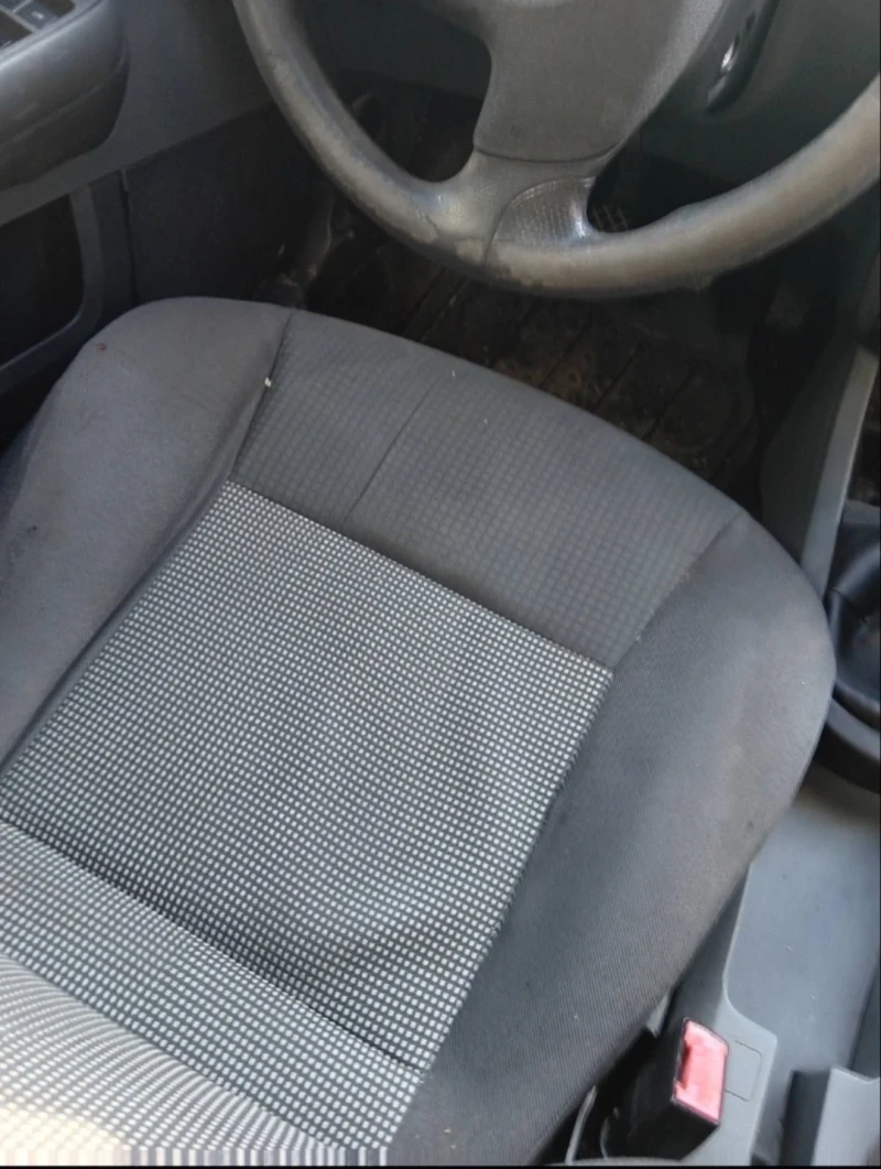 Seat Ibiza 1.4 TDI , снимка 4 - Автомобили и джипове - 53024337