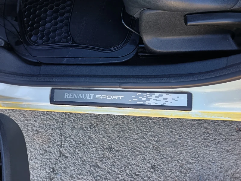 Renault Megane, снимка 10 - Автомобили и джипове - 53181482