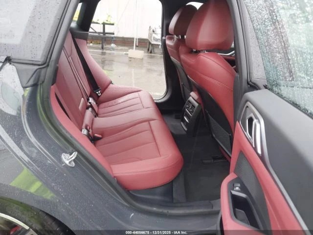 BMW i4 EDRIVE40 - изображение 8