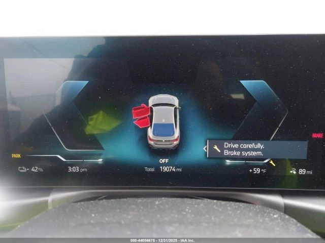 BMW i4 EDRIVE40 - изображение 9