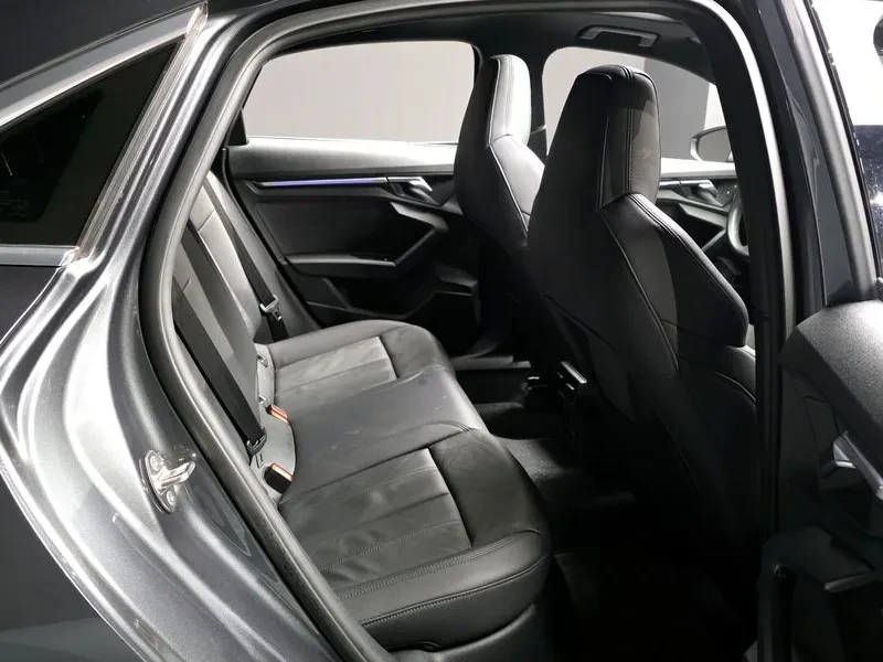 Audi A3 2.0 TFSI, снимка 12 - Автомобили и джипове - 54139372