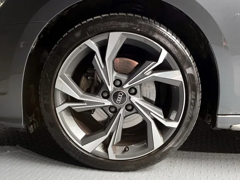 Audi A3 2.0 TFSI, снимка 5 - Автомобили и джипове - 54139372