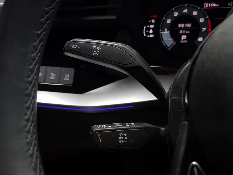 Audi A3 2.0 TFSI, снимка 16 - Автомобили и джипове - 54139372