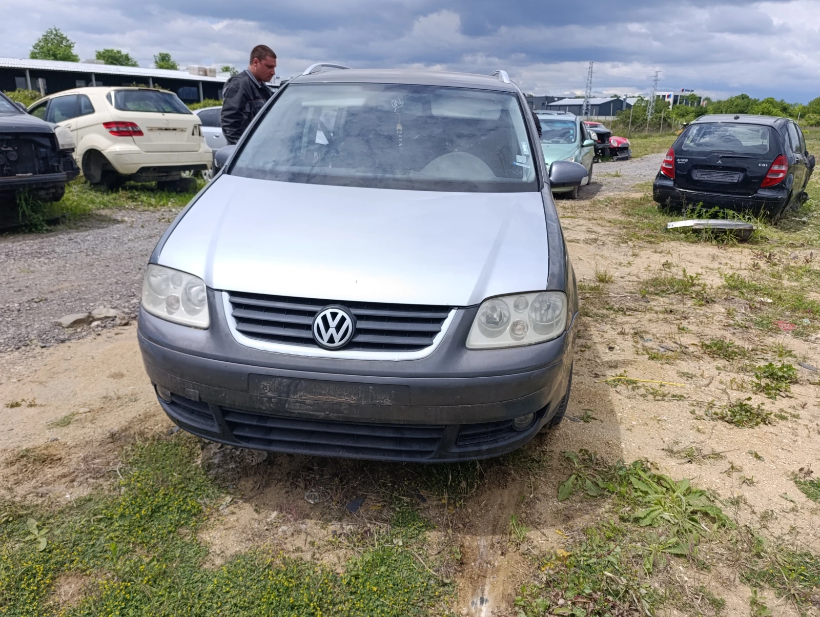 VW Touran 2.0TDI 16V, снимка 1