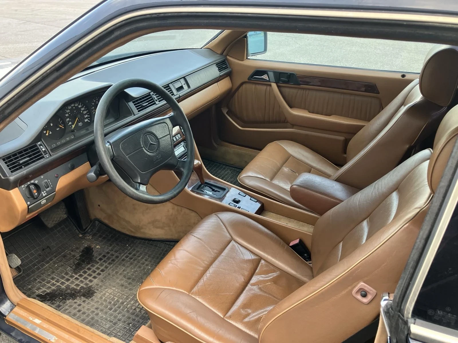 Mercedes-Benz 124 320E  Купе - изображение 8