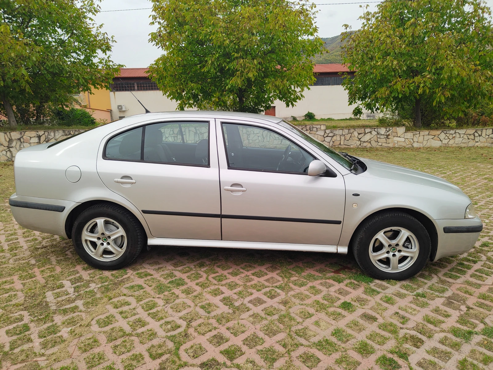 Skoda Octavia 1.9TDI * FACELIFT * КЛИМАТИК *  - изображение 6