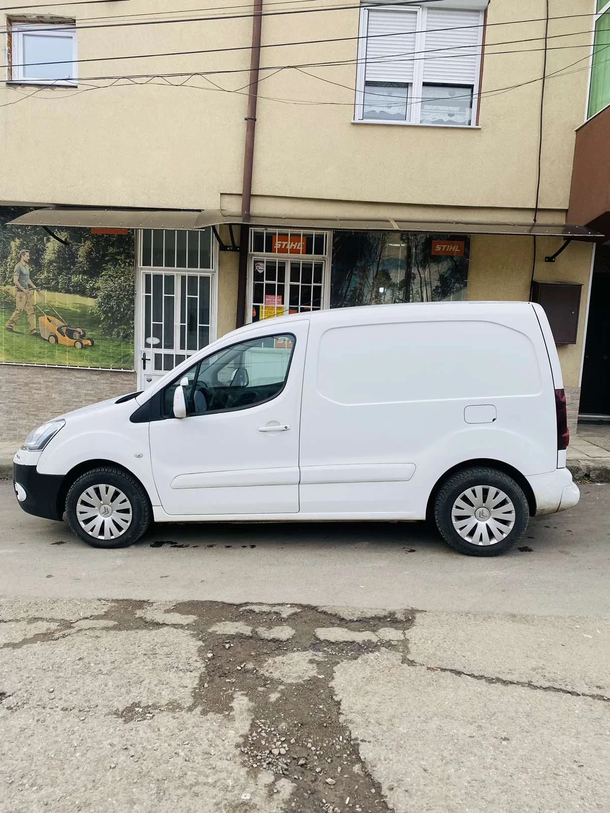 Citroen Berlingo 1.6 - изображение 2