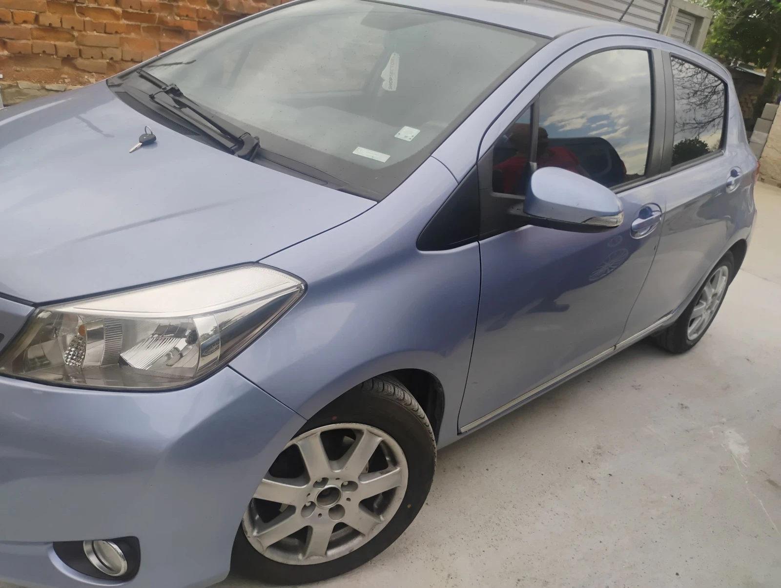 Toyota Yaris  - изображение 2