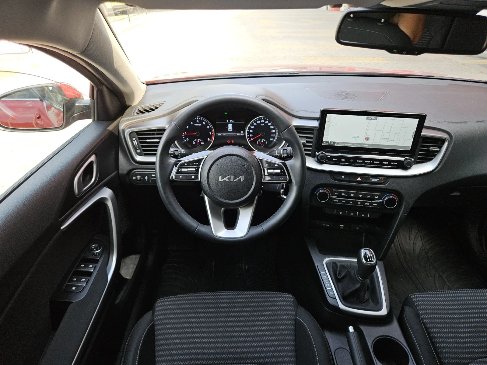 Kia Ceed 1.0--TDGI--NAVI | Mobile.bg — изображение 11