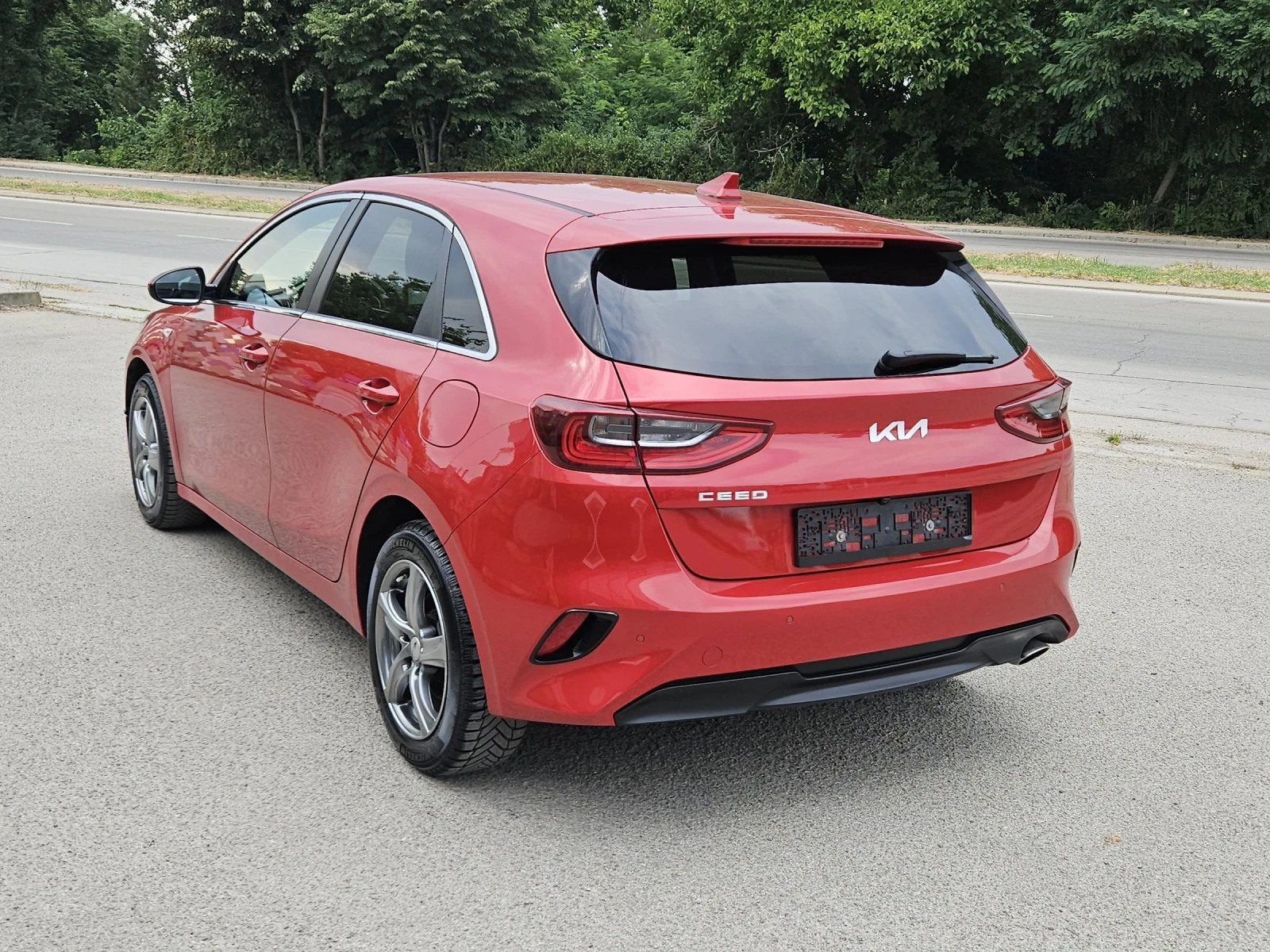 Kia Ceed 1.0--TDGI--NAVI - изображение 8