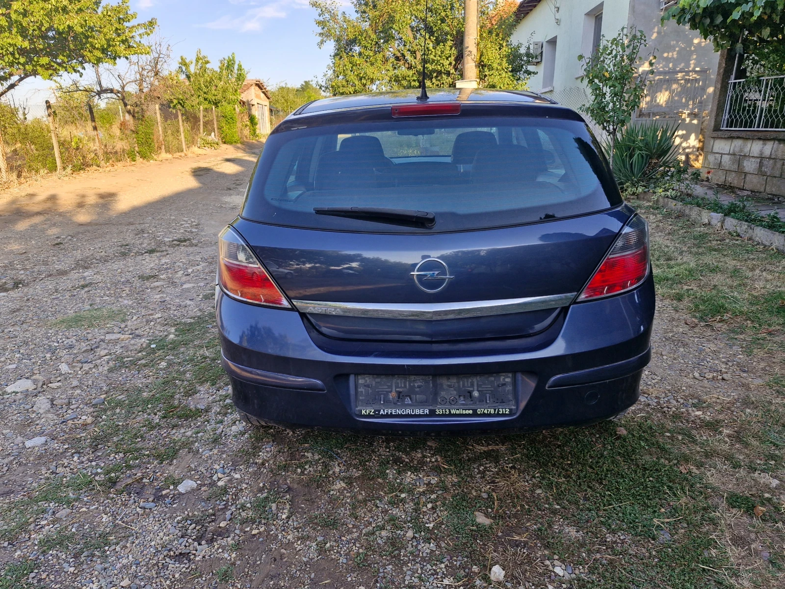 Opel Astra 1.4i FACE - изображение 7