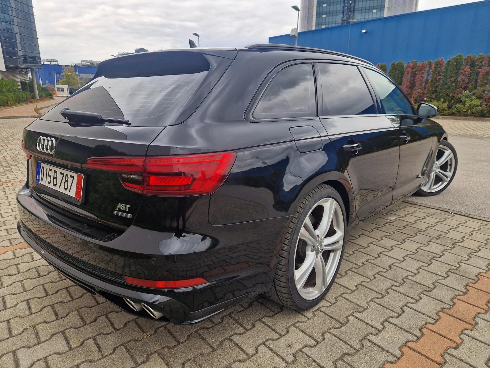 Audi A4 3.0TDI/272кс./ABT/FULL LED/DISTRONIC/4x4/B9/8ZF - изображение 8