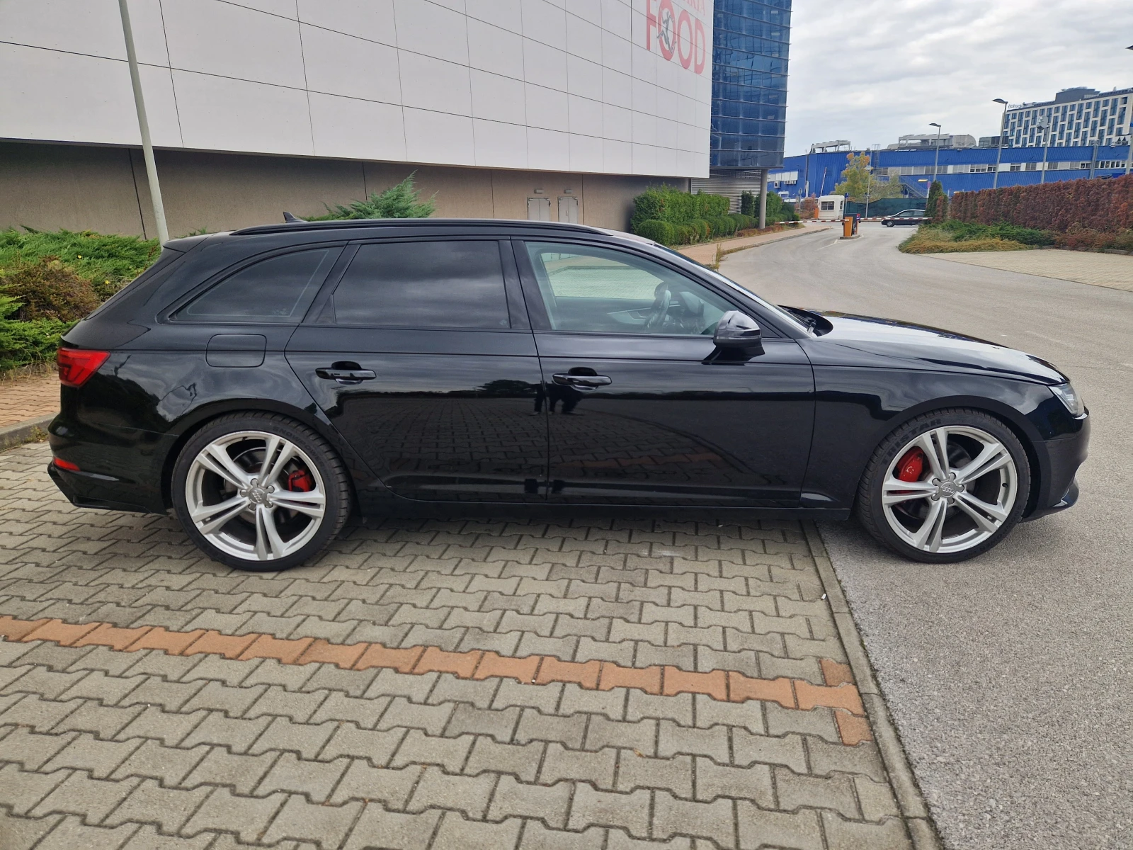 Audi A4 3.0TDI/272кс./ABT/FULL LED/DISTRONIC/4x4/B9/8ZF - изображение 10
